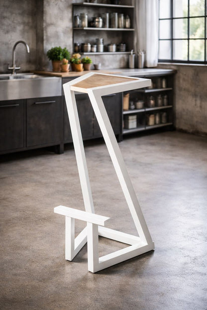 Sgabello in metallo modello Ambra