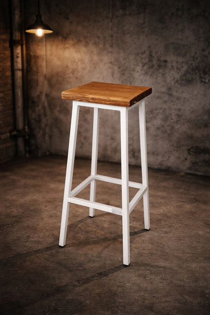 Sgabello da bar / cucina in metallo